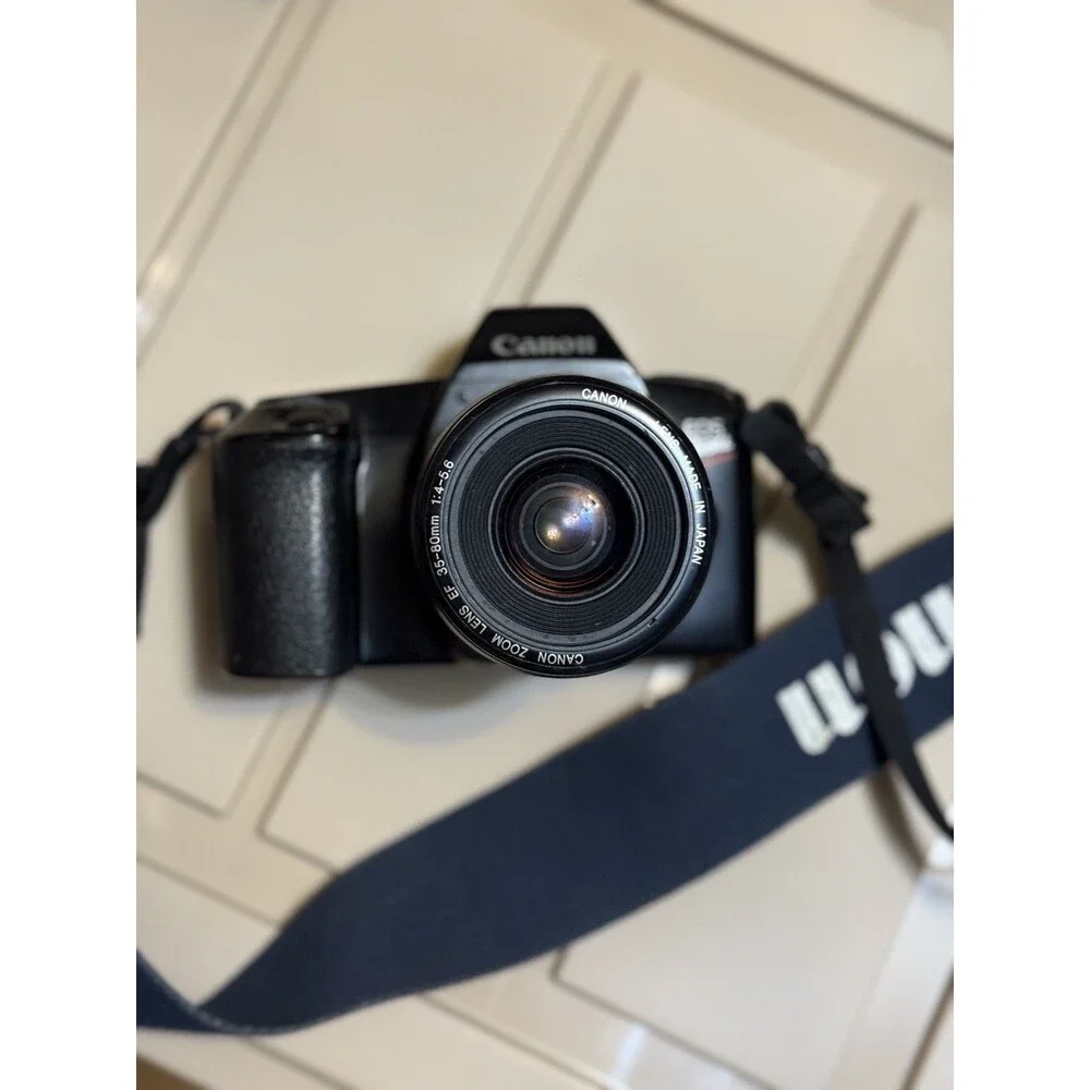 Canon Rebel X SII SLR with EF 35-80mm f/4-5.6 Zoom Lens